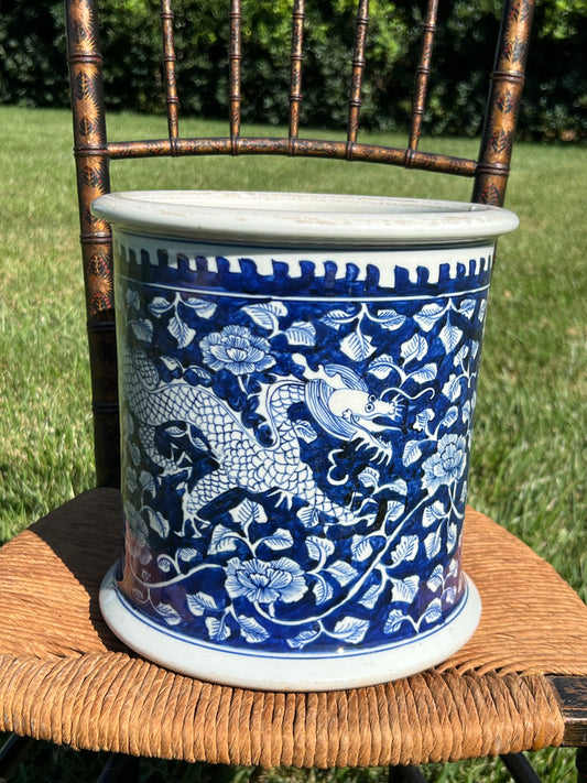 Dynasty Dragon Porcelain Cachepot