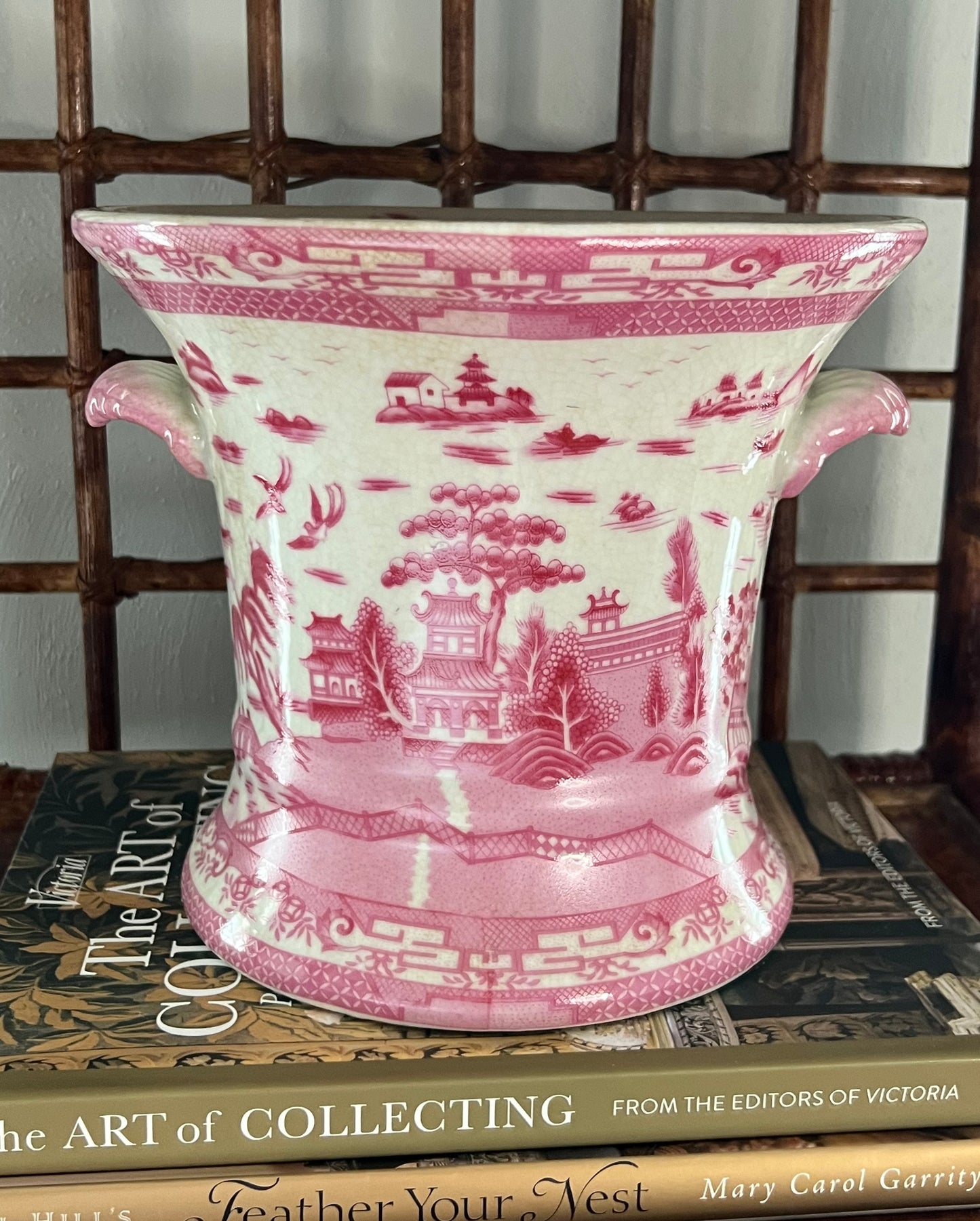 Pink Pagoda Garden Cachepot