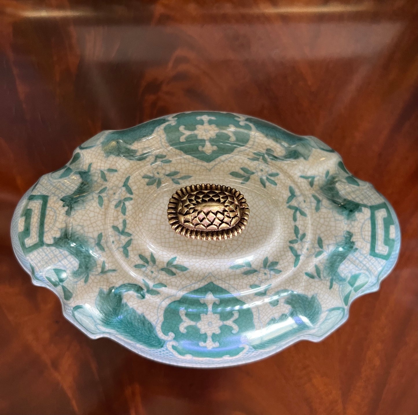 Turquoise Pagoda Willow Chinoiserie Porcelain Lidded Box with Ormolu Feet