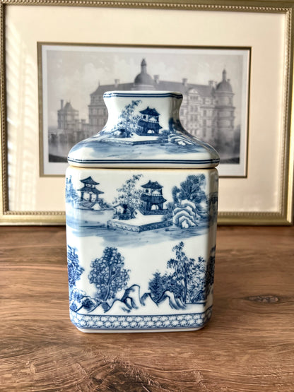 Chinoiserie Blue Pagoda Daydream – Porcelain Tissue Box Cover