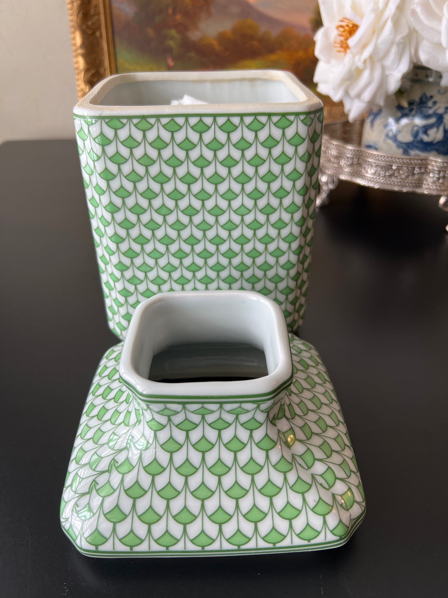 Green & White Fish Scale Pattern Porcelain Tissue Box