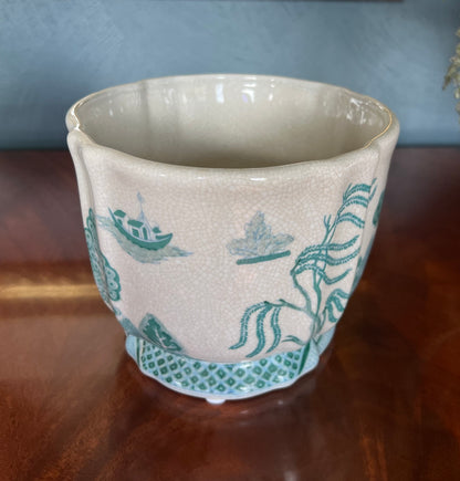 Turquoise Pagoda Willow Scalloped Cachepot