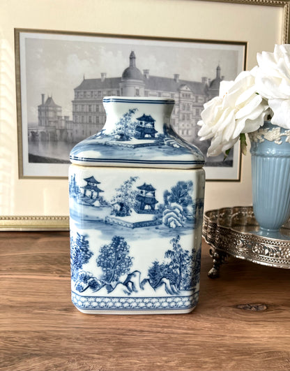Chinoiserie Blue Pagoda Daydream – Porcelain Tissue Box Cover