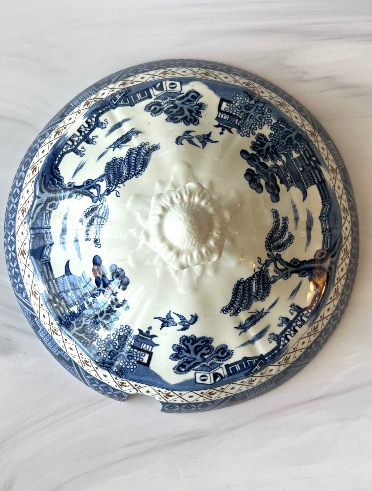 Vintage Booths “Real Old Willow” Covered Tureen – English Blue & White Transferware