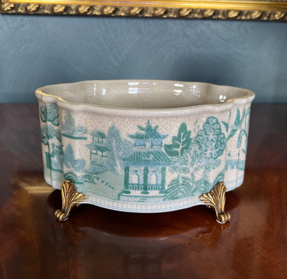 Turquoise Pagoda Willow Chinoiserie Porcelain Lidded Box with Ormolu Feet