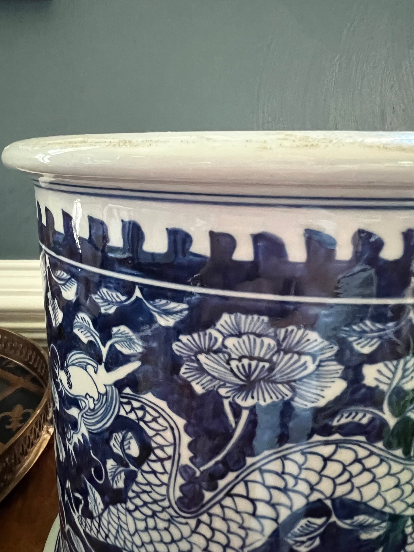 Dynasty Dragon Porcelain Cachepot