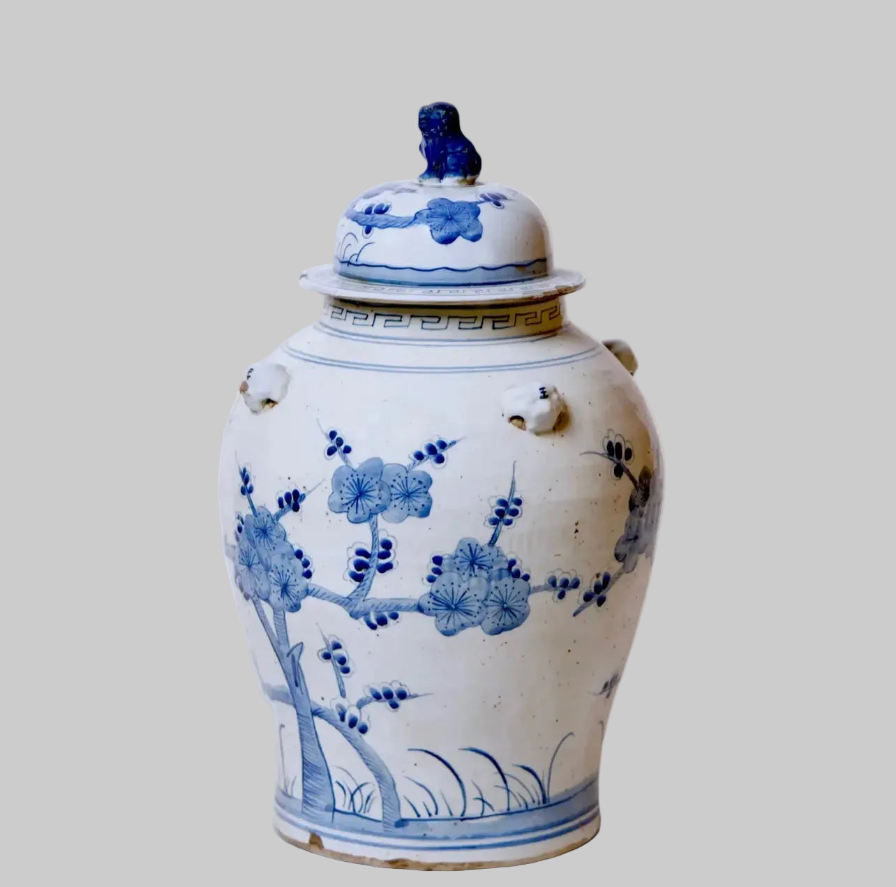 Blue and white porcelain blossom temple jar with lid