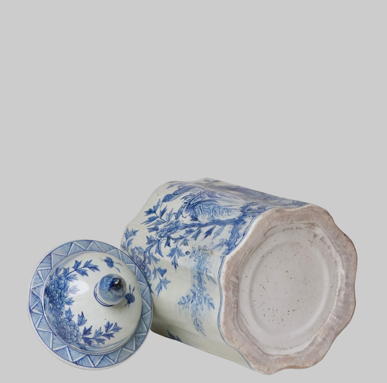 Golden Pheasant Ribbed Ginger Jar 17.5” T