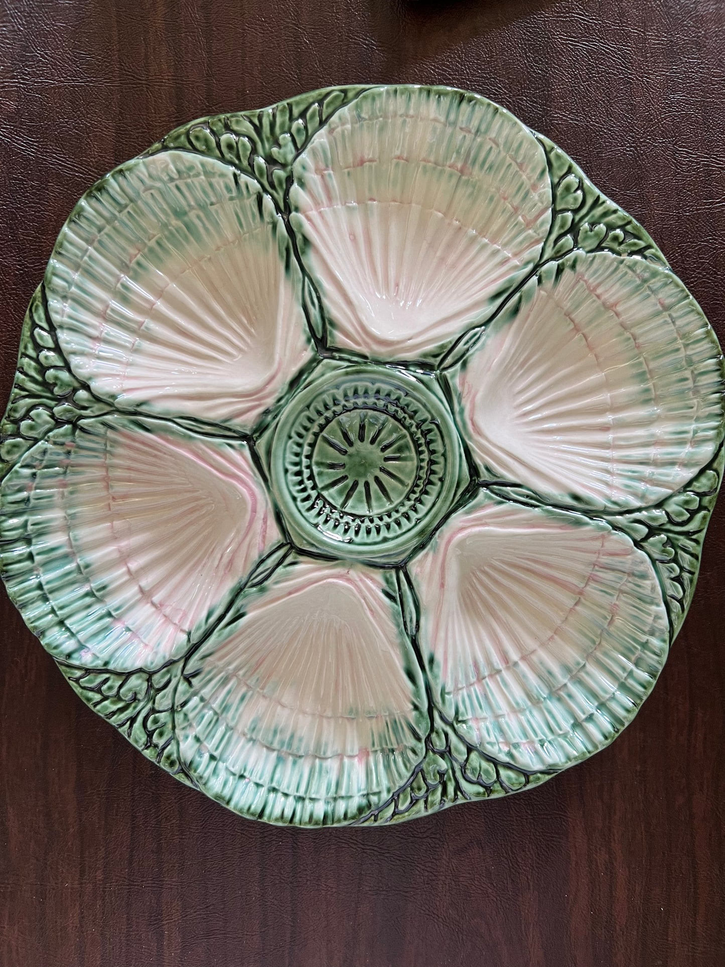 Pink & Green Oyster Plate | Made in Portugal
