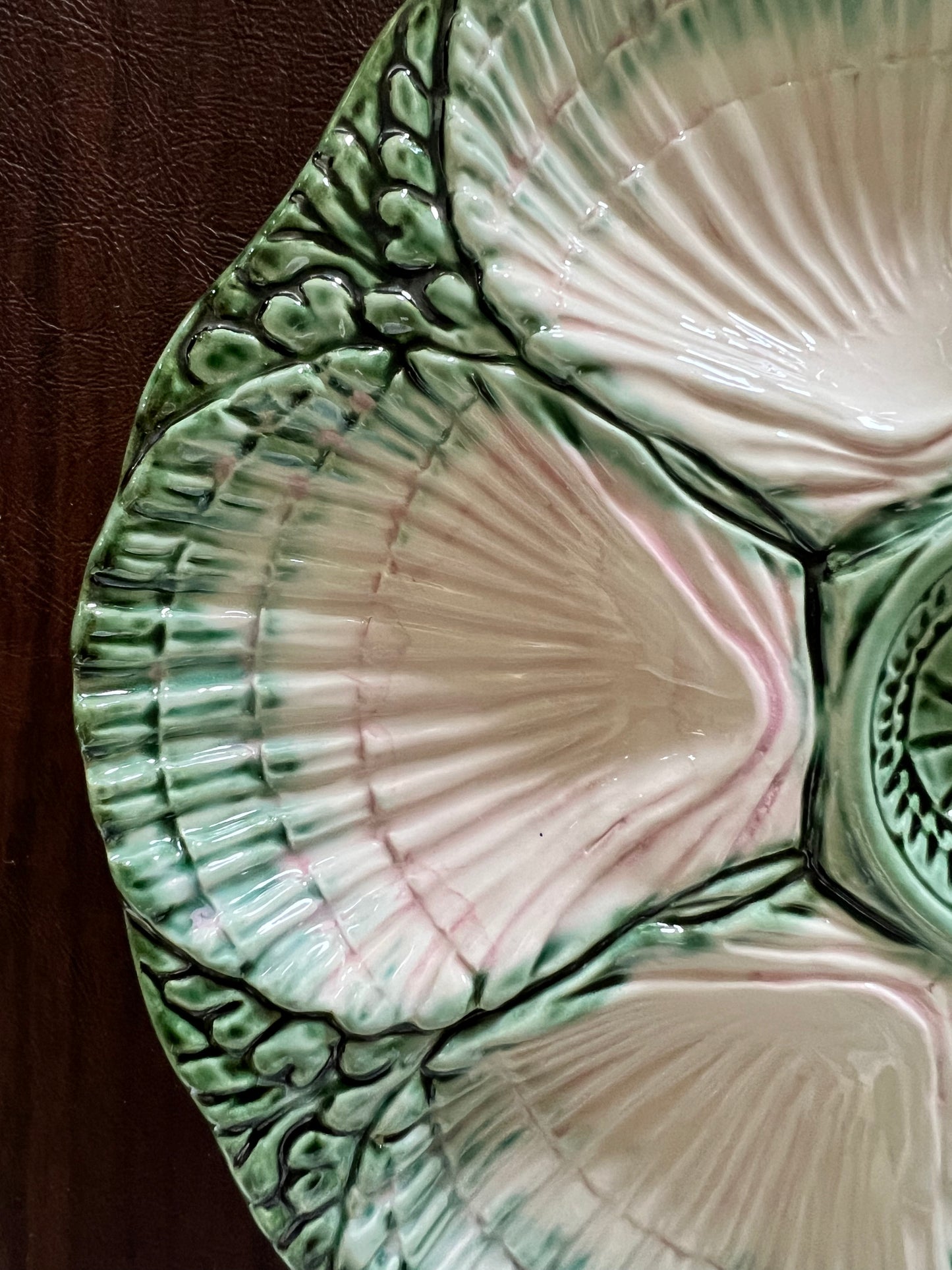 Pink & Green Oyster Plate | Made in Portugal