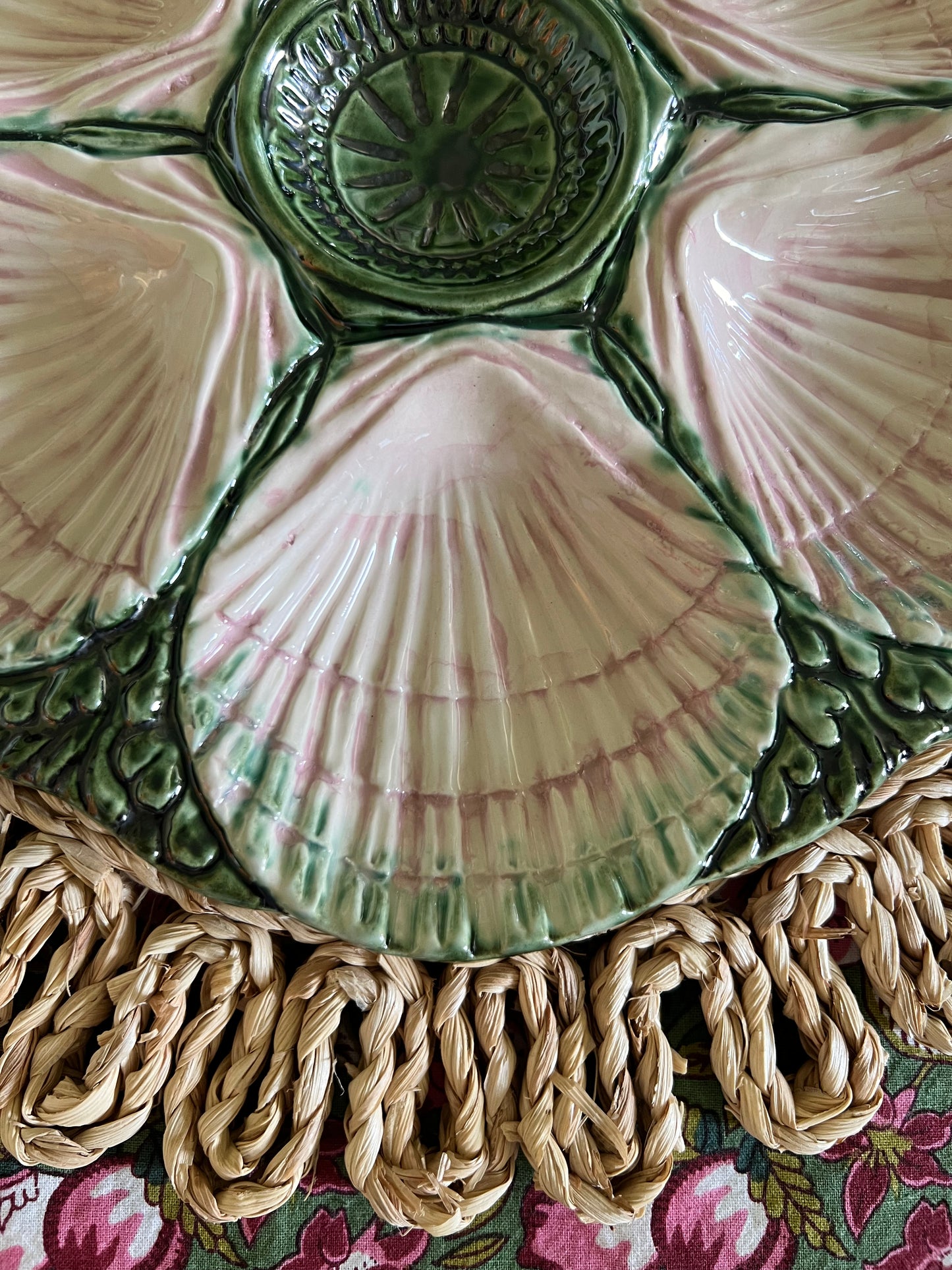 Pink & Green Oyster Plate | Made in Portugal